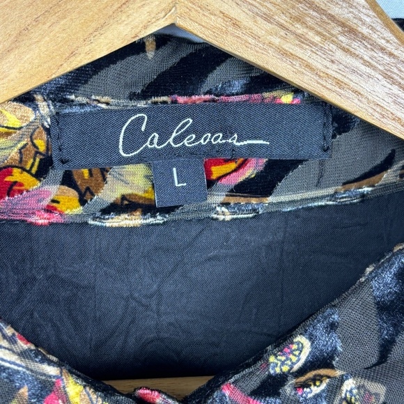 Women's Long Sleeve Velvet Burnout Tunic Top Button Up Sz L Boho Gypsy Caleoas - Picture 6 of 12